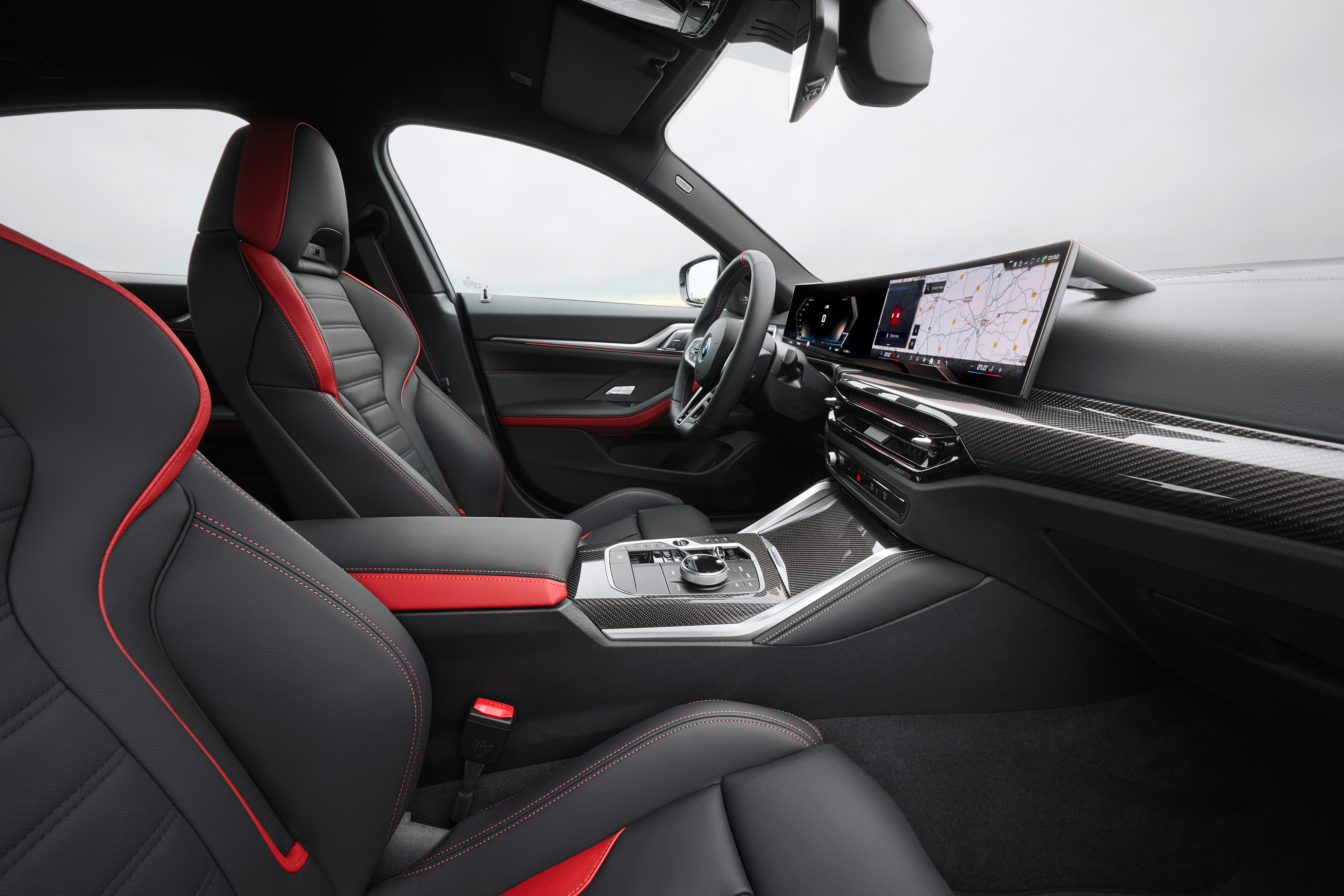 P90546683_highRes_the-new-bmw-i4-m50-x